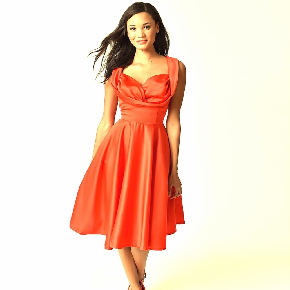 Vintage 1950s-style red swing dress